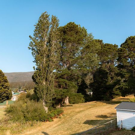 Maydena Chalet ภายนอก รูปภาพ
